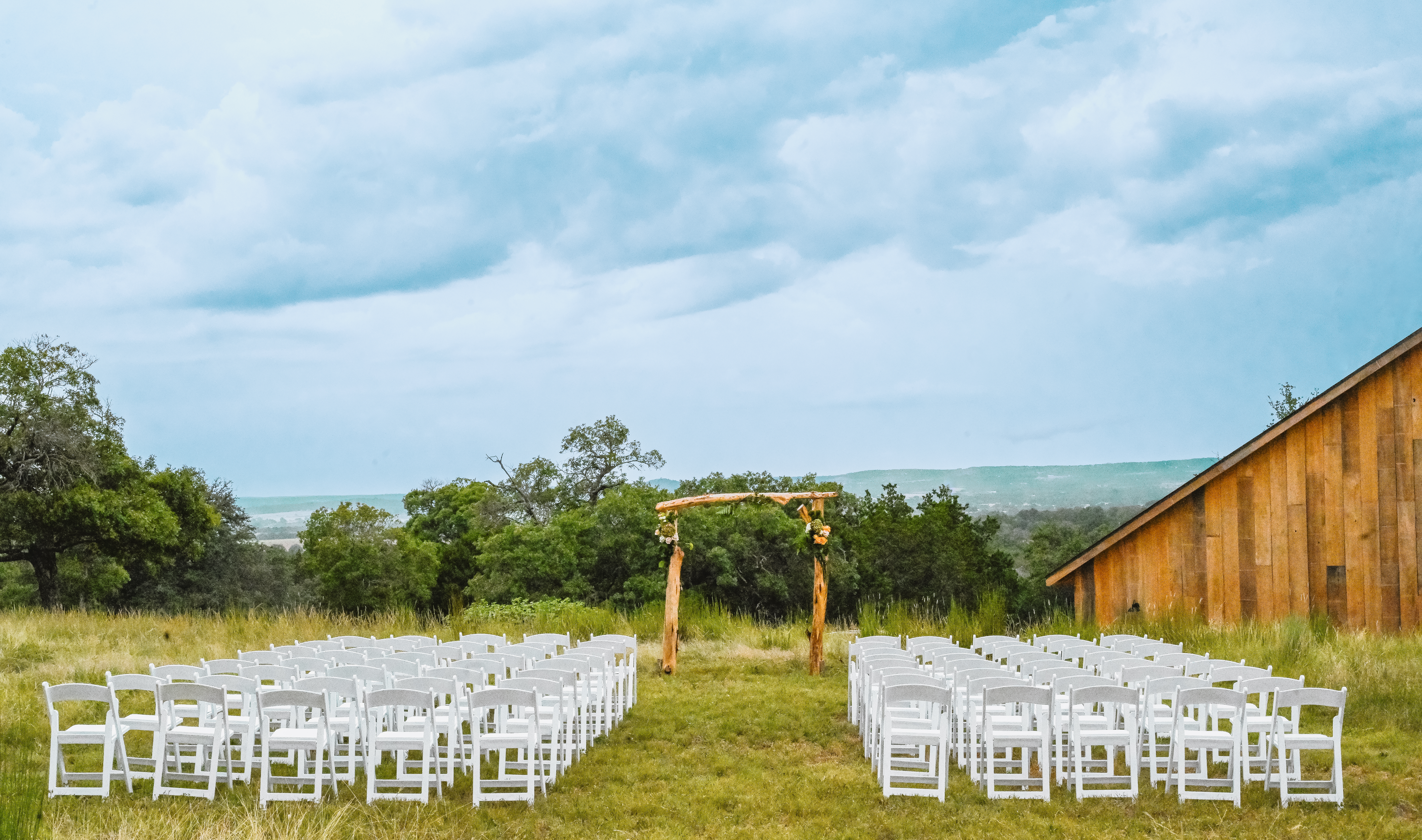OutdoorsyHillCountry Wedding Ceremony Space